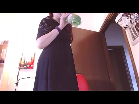 ❤️ Pakļāvīga verdzene, kurai patīk netīras un sulīgas biksītes, ir spiesta masturbēt pēc šī video noskatīšanās! ❤❌ Anāls video pie mums